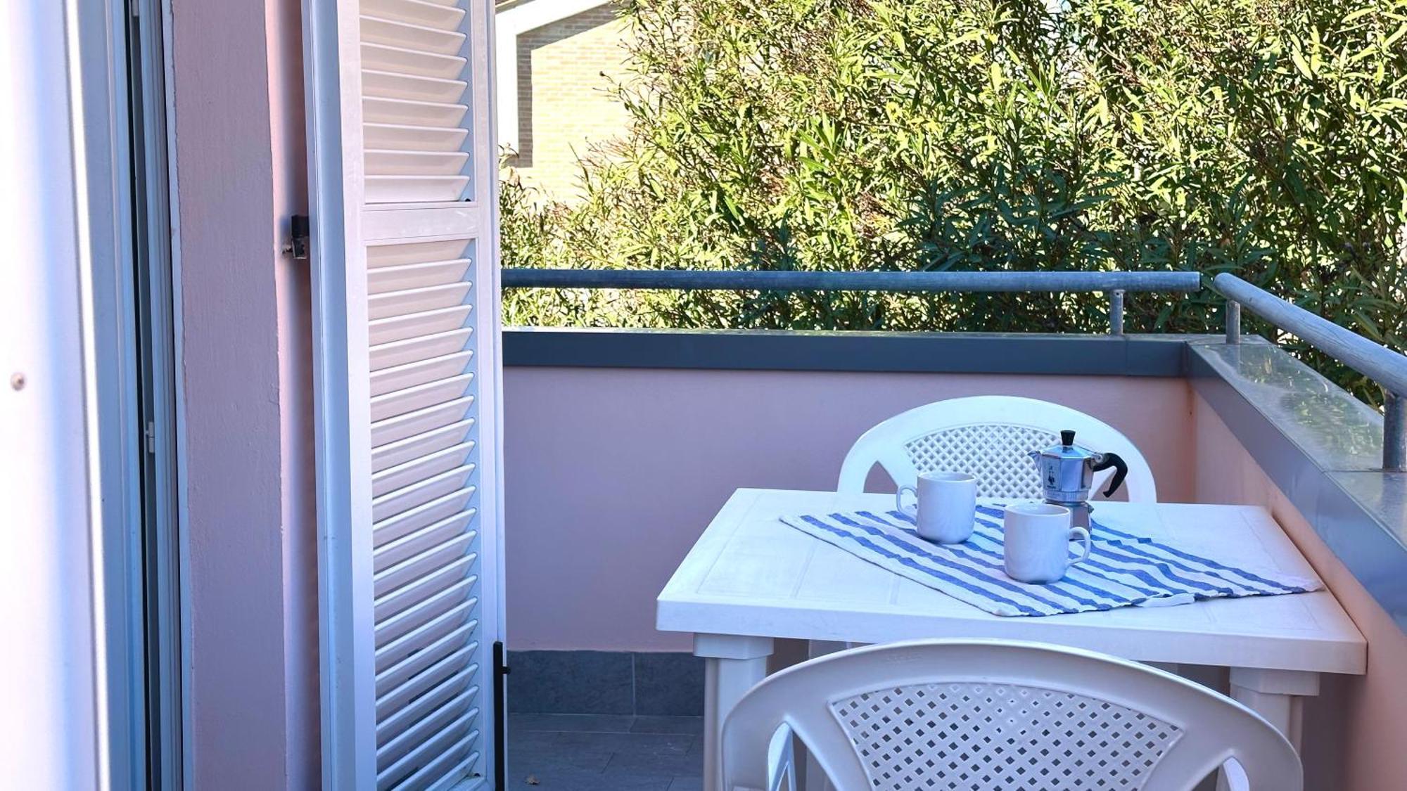 Palme 11 - Marcelli, Bilocale Con Terrazzino, Residence Le Palme Luaran gambar